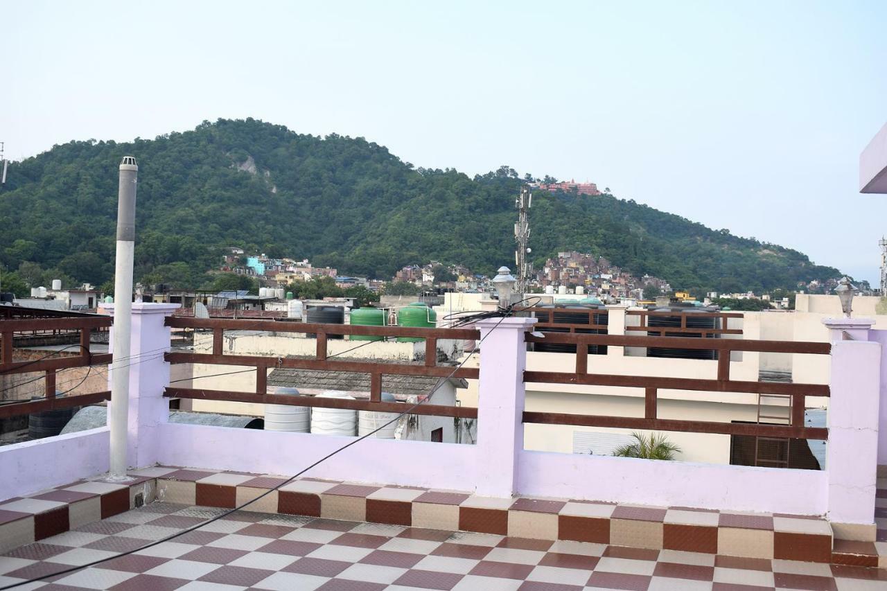 Hotel Thakur Ji Haridwār Exteriör bild